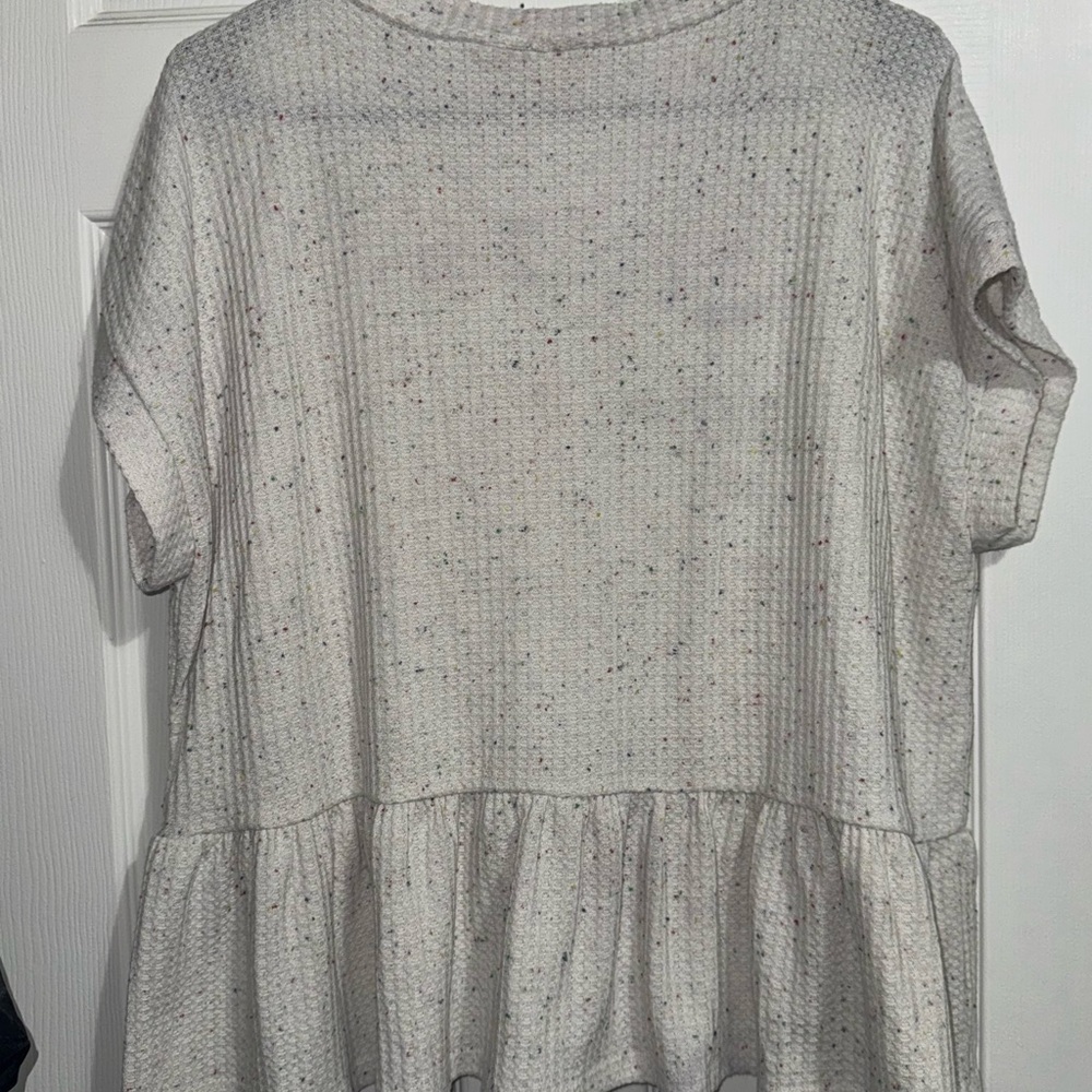 Speckled V-Neck Ruffle Hem Blouse - Cream - Picture 5 of 6